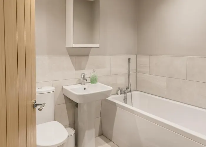 Harrogates - Sleeps 12 Harrogate