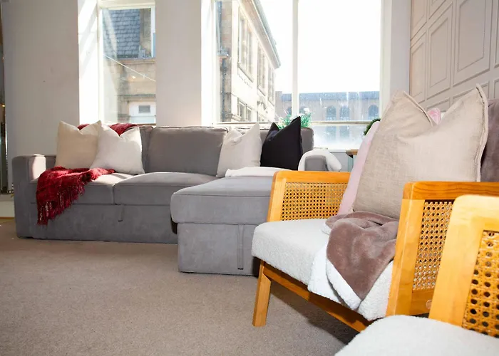 Apartment Harrogates - Sleeps 12 *