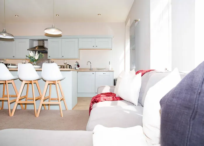 Harrogates - Sleeps 12 *