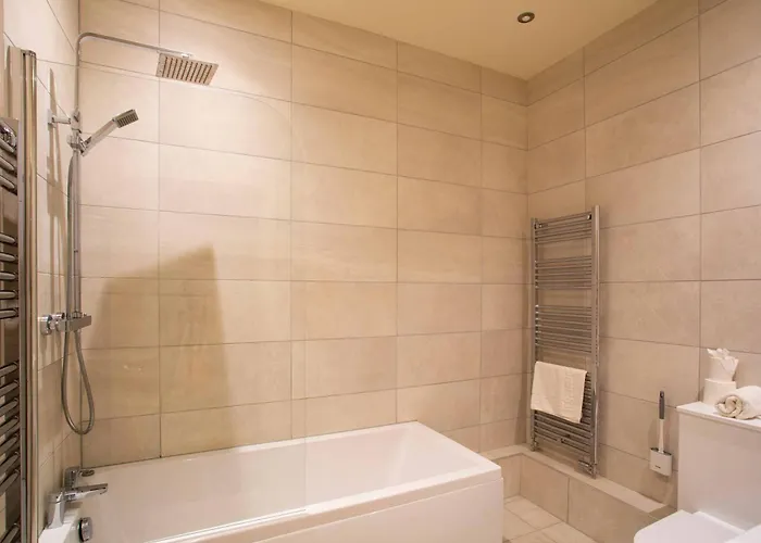 Harrogates - Sleeps 12 * Harrogate