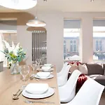 Harrogates - Sleeps 12 Lägenhet