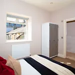 Harrogates - Sleeps 12 Harrogate