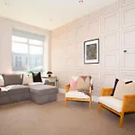 Apartment Harrogates - Sleeps 12 *