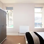 Lägenhet Harrogates - Sleeps 12 *