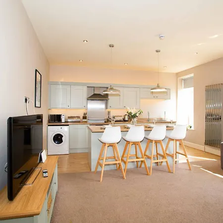 Harrogates - Sleeps 12 *
