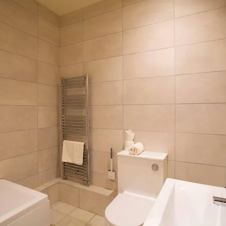 דירה Harrogates - Sleeps 12