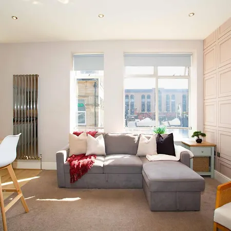 Apartment Harrogates - Sleeps 12 *