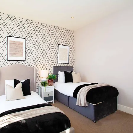Harrogates - Sleeps 12 Lägenhet