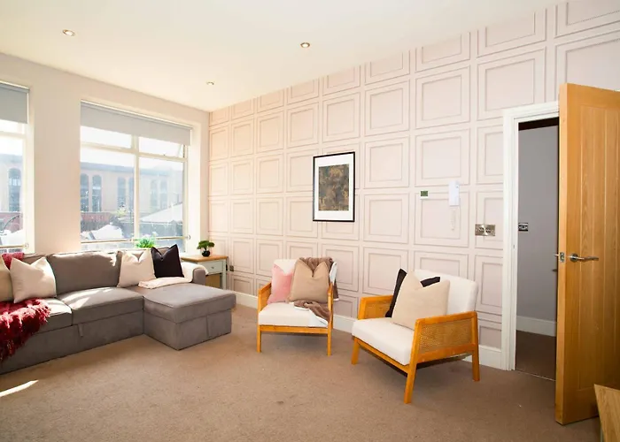 Harrogates - Sleeps 12 Harrogate