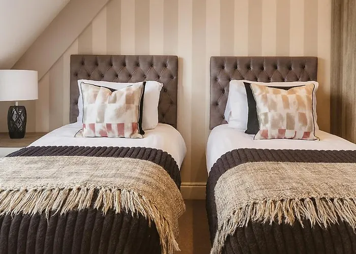 Lägenhet Harrogates - Sleeps 12 *