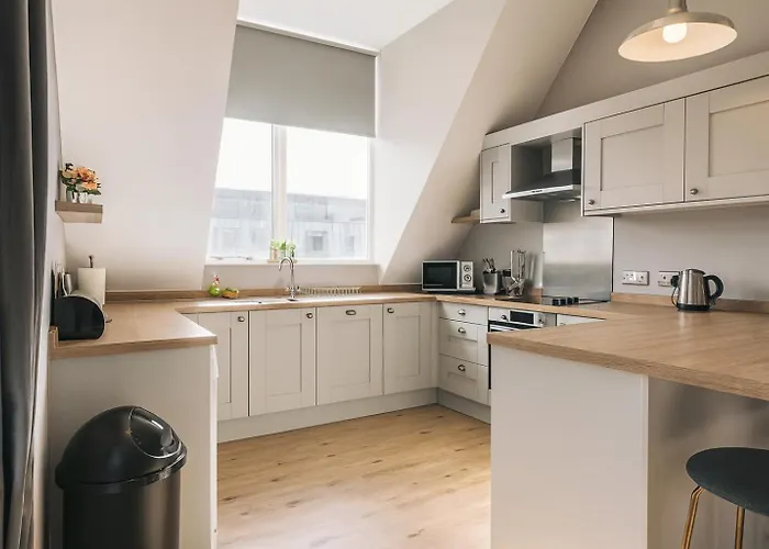 Harrogates - Sleeps 12 *