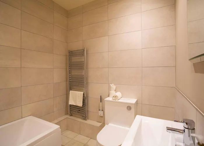 Apartment Harrogates - Sleeps 12