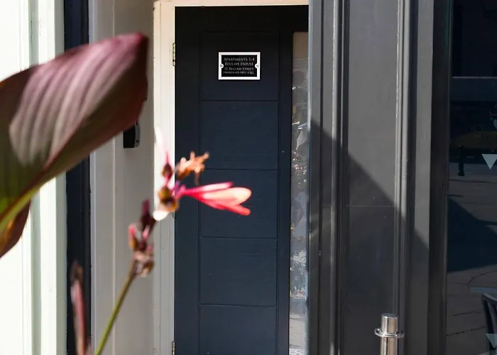 Harrogates - Sleeps 12 *