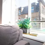 Harrogates - Sleeps 12