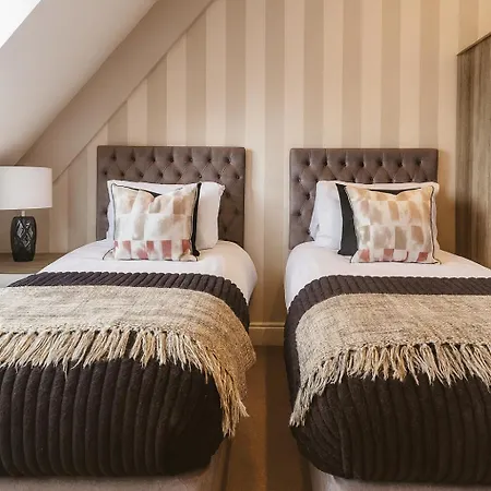 Appartement Harrogates - Sleeps 12 *