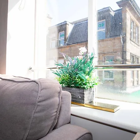 Harrogates - Sleeps 12