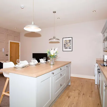 Appartement Harrogates - Sleeps 12 *